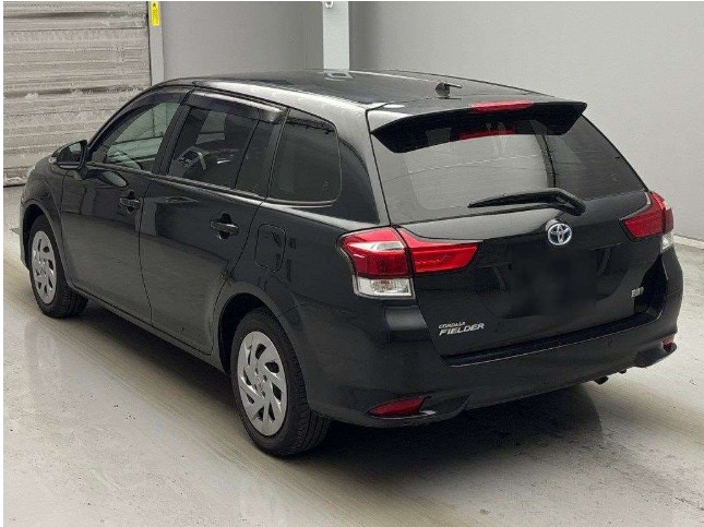 Toyota Fielder