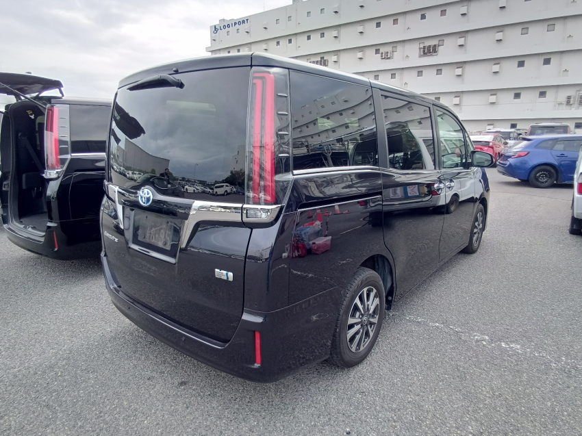 Toyota Esquire